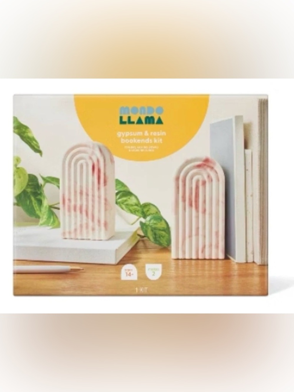 DIY Bookends Craft Kit - Mondo Llama
Makes 2  Bookends Crafts 
New in Box